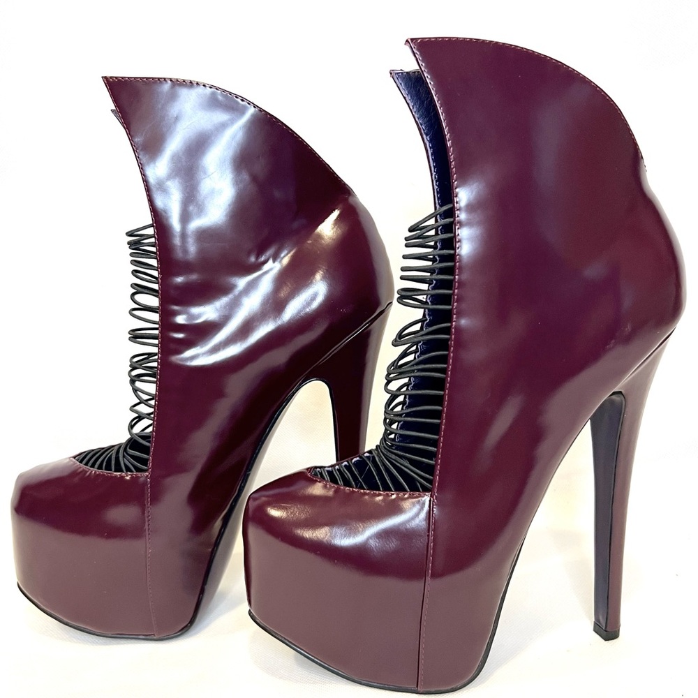 NEW London Trash platform winged stilettos with elastic tongue very sexy